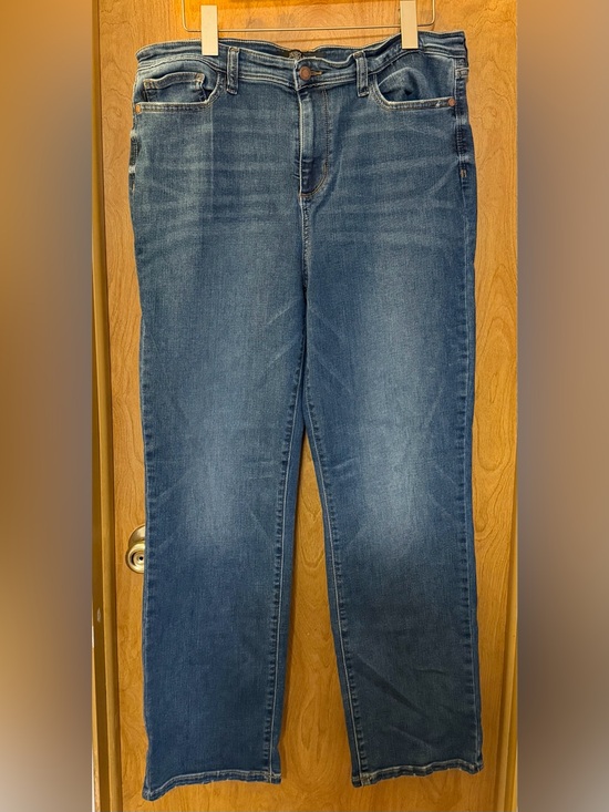 Judy Blue Denim - Judy Blue Straight Fit Denim Jeans Size 15/32
